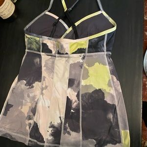 Size 4 lululemon tank top